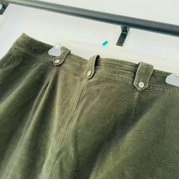 Deep Green Skirt - Picture 5 of 5